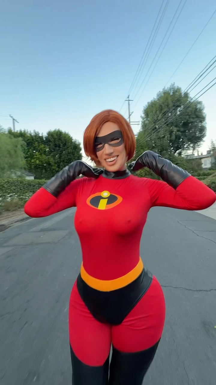 ELASTIGIRL… PULL YOURSELF TOGETHER! ❤️😂