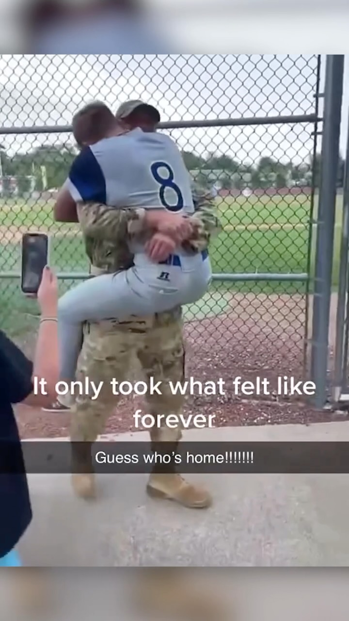 His dad came home and surprised him at his game. His reaction is amazing ❤️👏 (via @beaubleakley10)