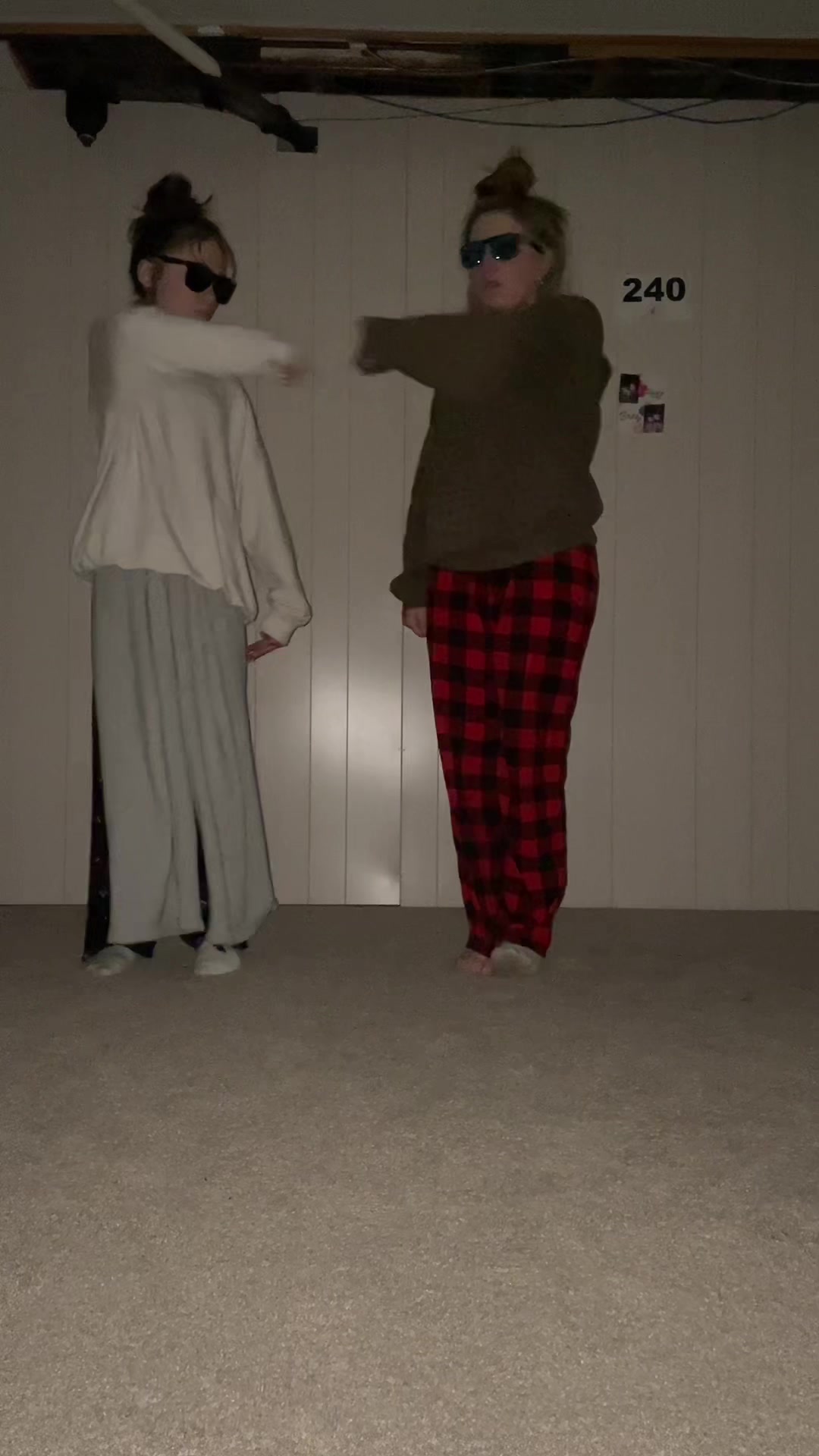 I invented?????#funnyvid#cuties #sleepover #funnyideas #parti #fun #viral #fyp #bestfriends #funnyvideoideas #peebodyandsherman #fistbump#trending#tearawaypants#autotune#dance#idea